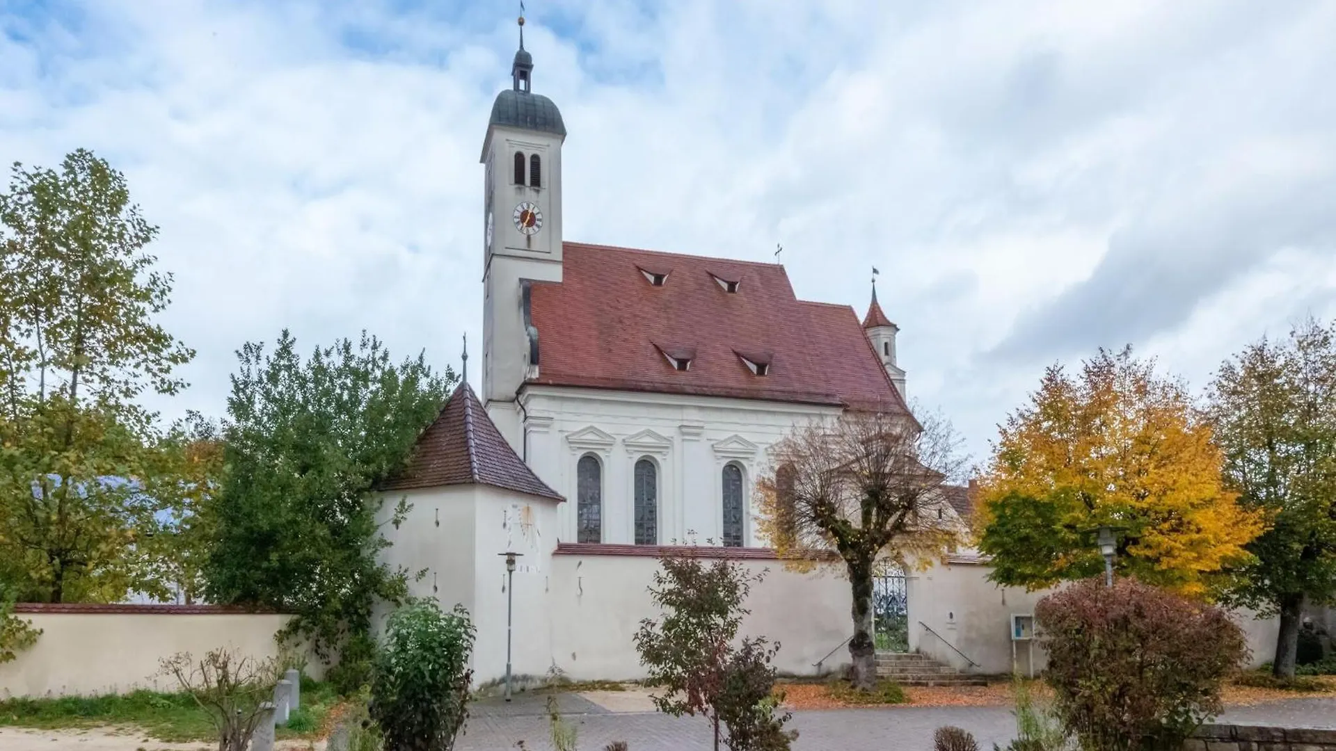 Lovely Holiday Home In Haunsheim Apartment
