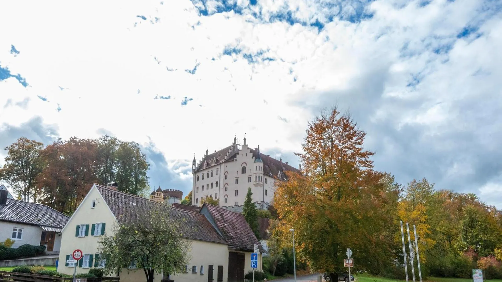 Lovely Holiday Home In Haunsheim