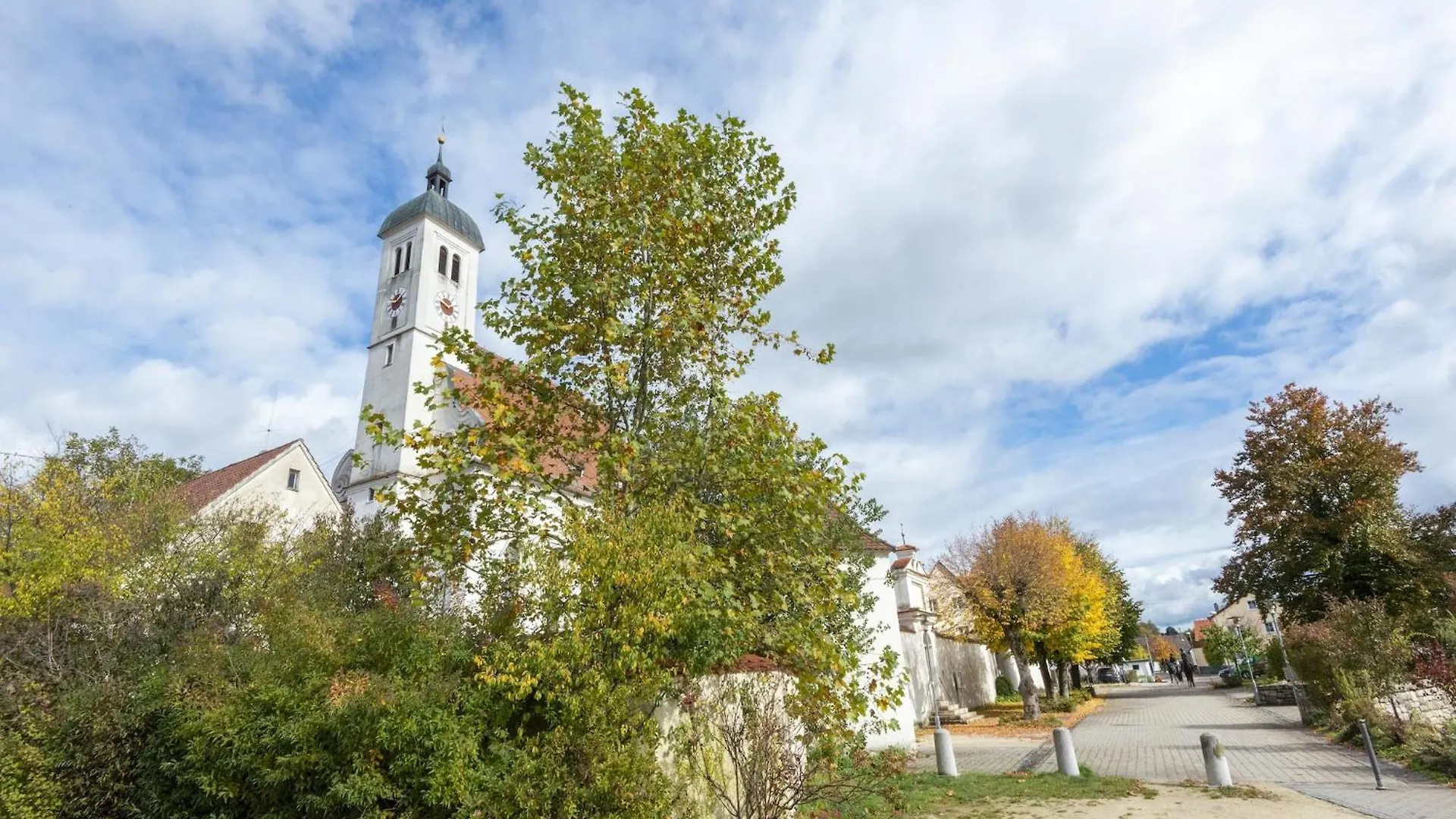 Lovely Holiday Home In Haunsheim